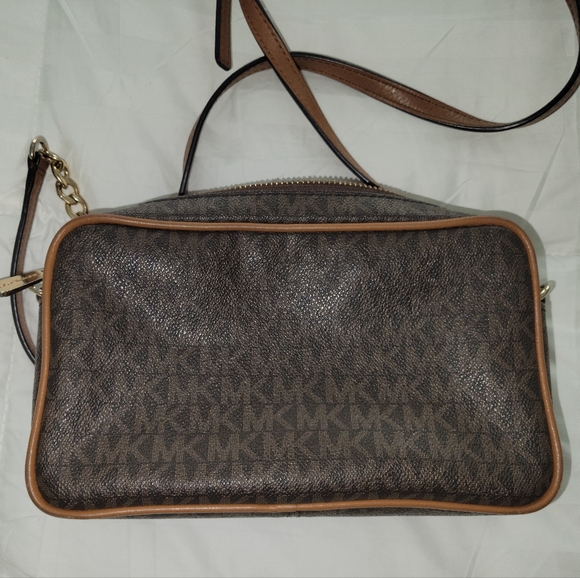 Michael Kors Handbag - Picture 2 of 4